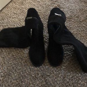 Vince Camuto knee high leather boots, black.